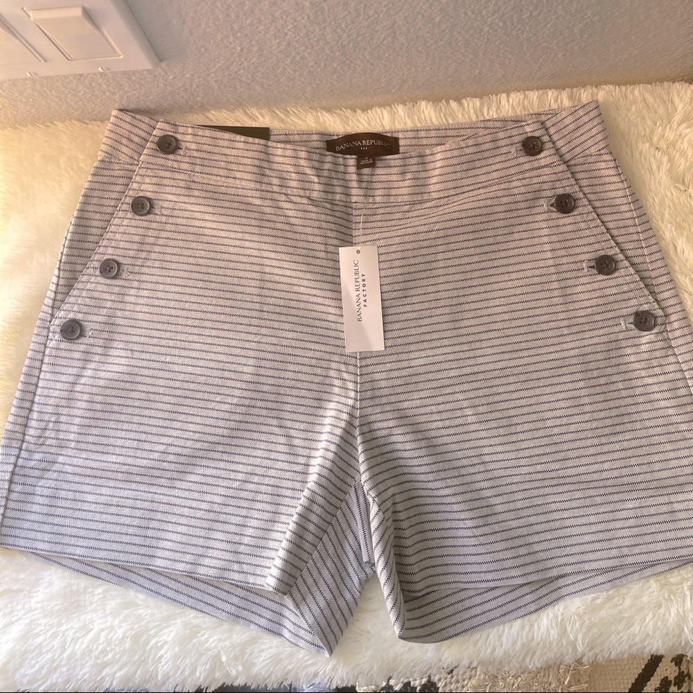 Banana Republic Women’s Striped Shorts